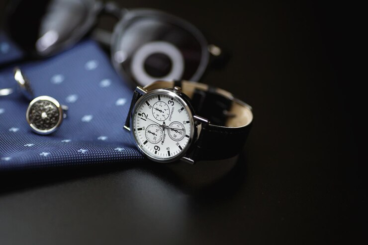 5 Must-Have Accessories for Watch Enthusiasts